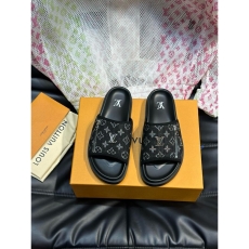 Louis Vuitton Slippers